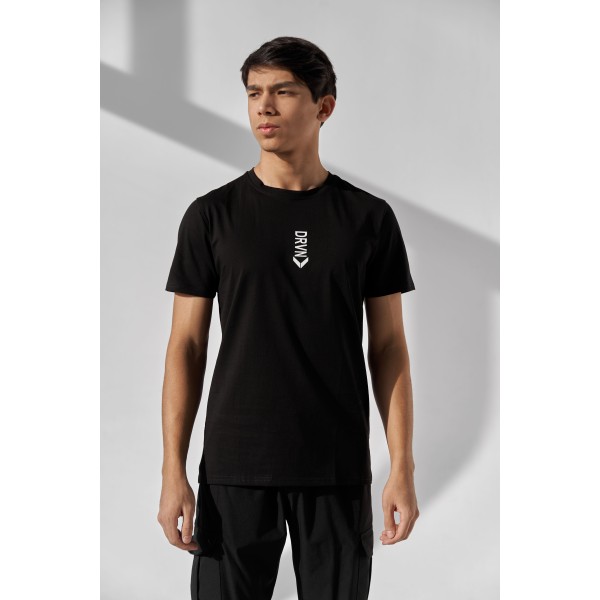 Erkaklar uchun DRVN fitnes futbolkasi