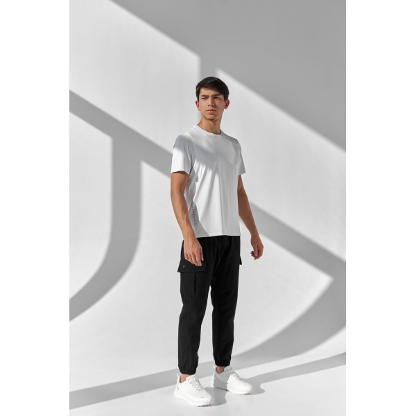 Erkaklar uchun yoziqsiz fitnes futbolkasi